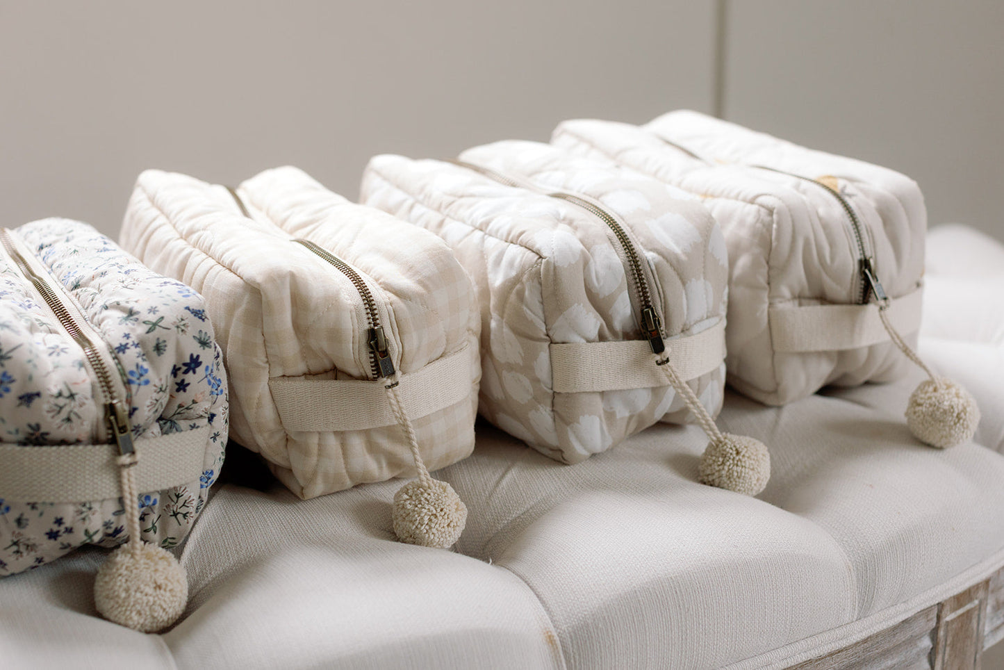 Quilted Washbag - Scallop
