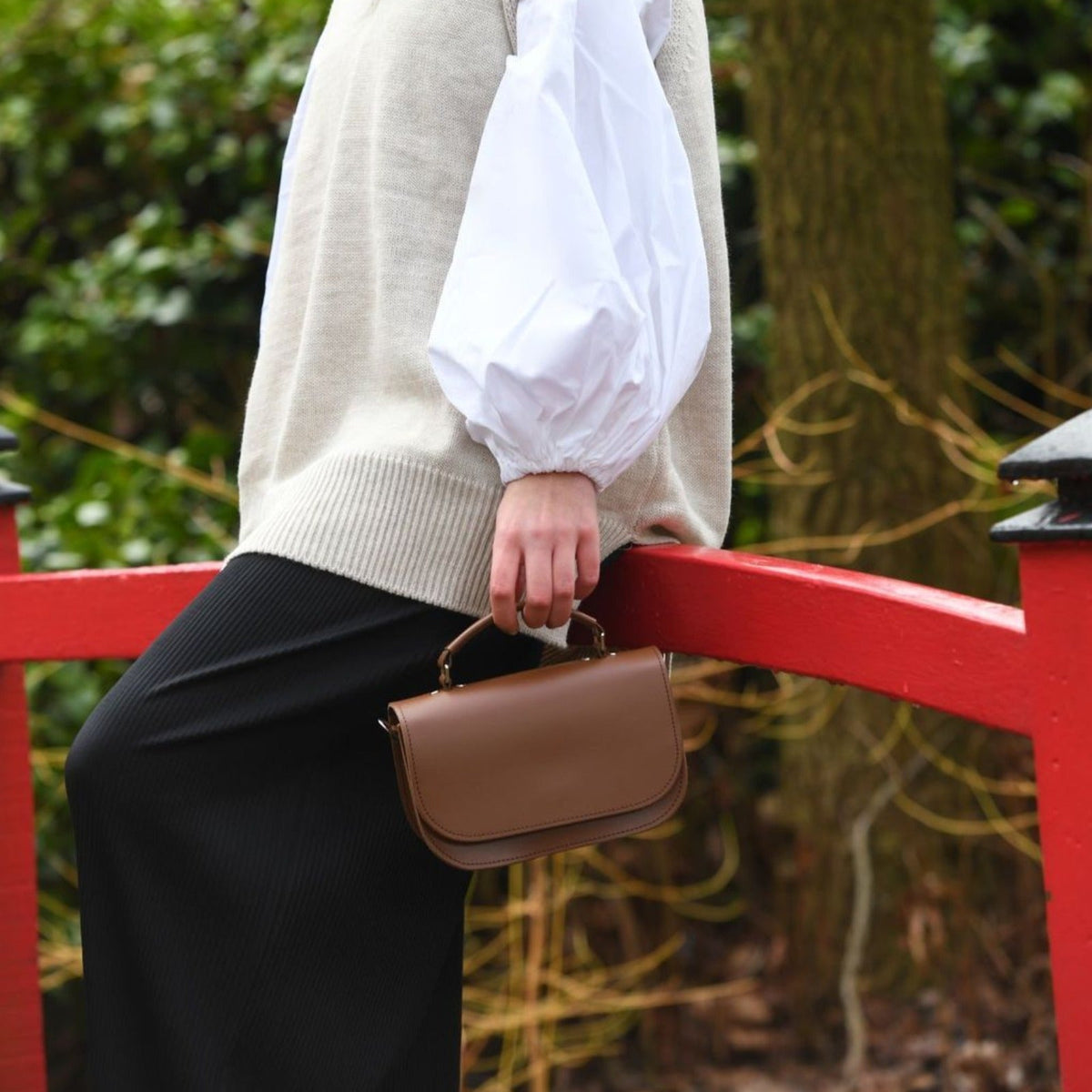 Aura handmade leather bag in chestnut by Zatchels